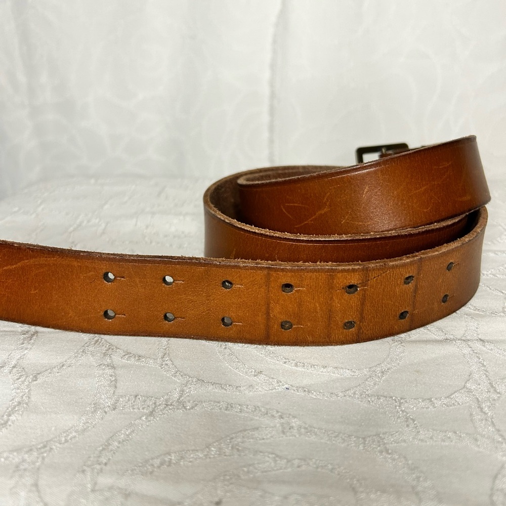 FRYE Men's Brown Genuine Leather Belt. Size 42. - Picture 5 of 9